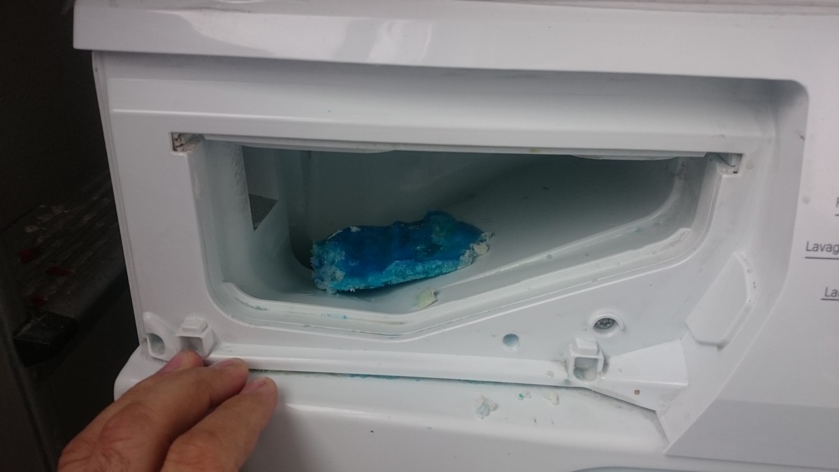 Pourquoi ma machine a laver déborde au remplissage