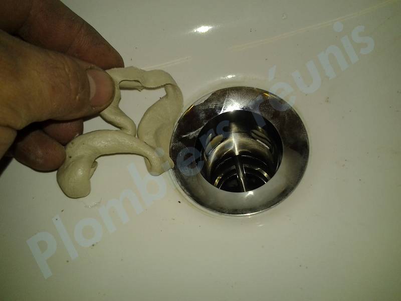 Les appareils sanitaires se vident seuls